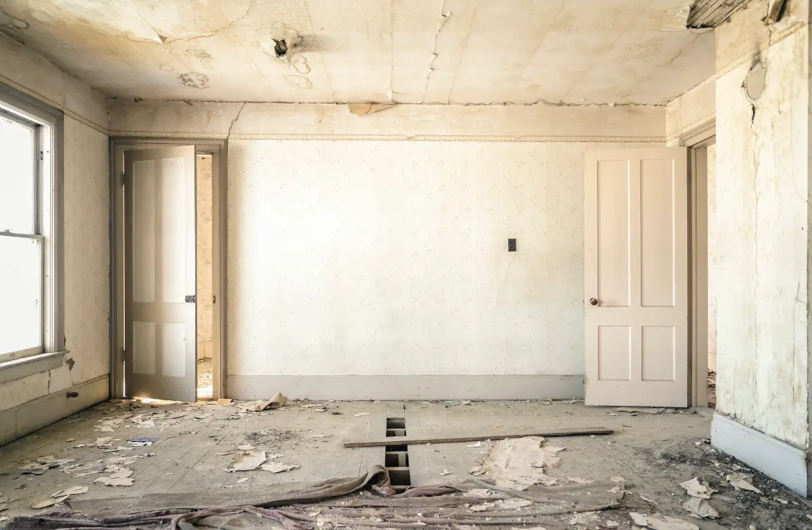 Waste disposal crew managing a cleanout project in Flemingsburg